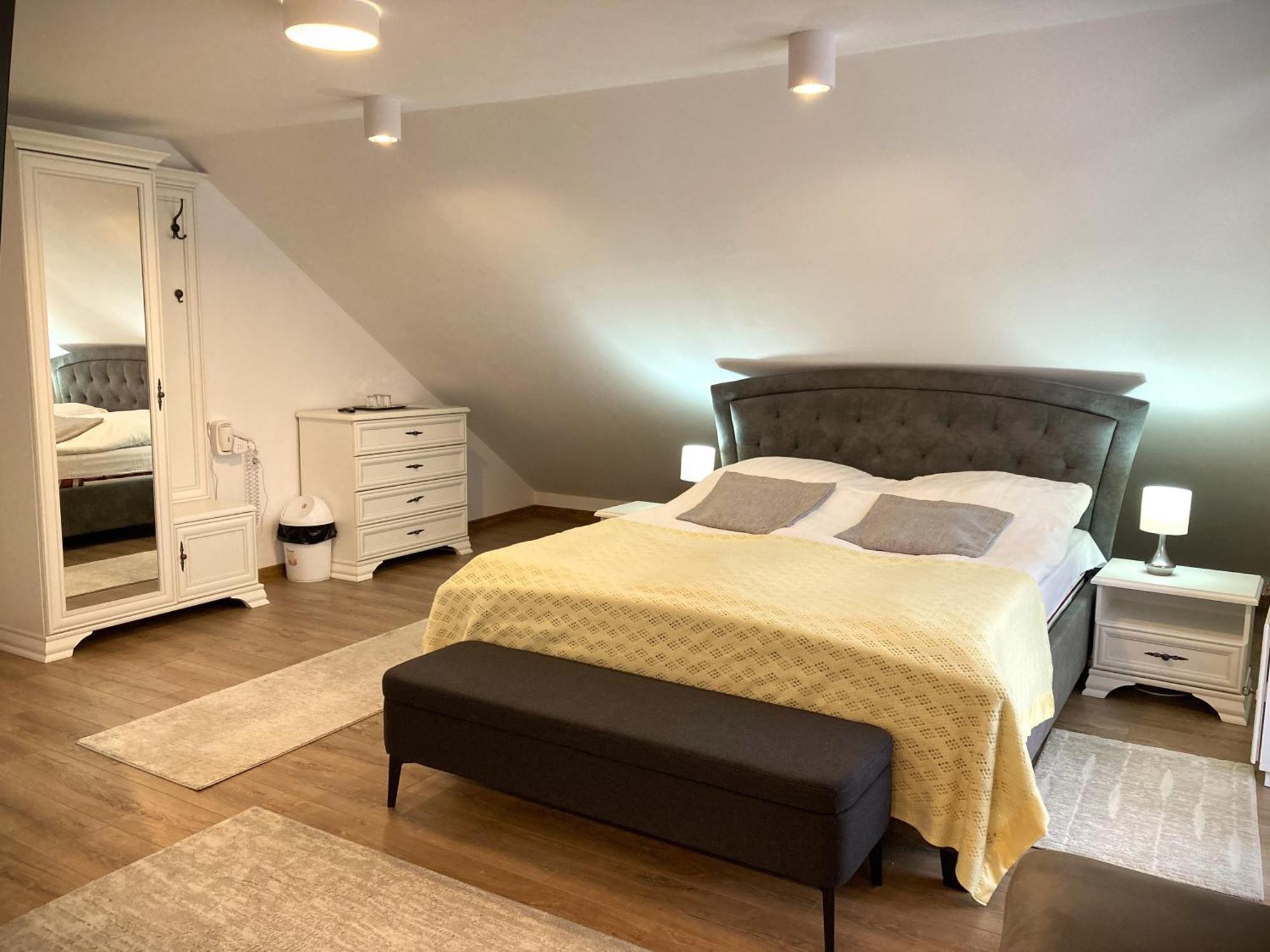 Pensiunea Casa-Stefanel ซาโดวา ภายนอก รูปภาพ
