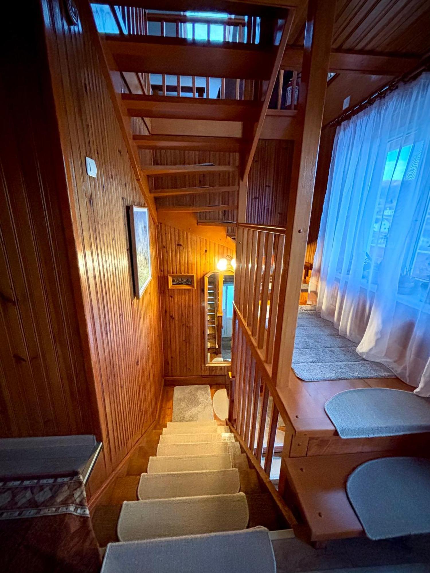 Pensiunea Casa-Stefanel ซาโดวา ภายนอก รูปภาพ